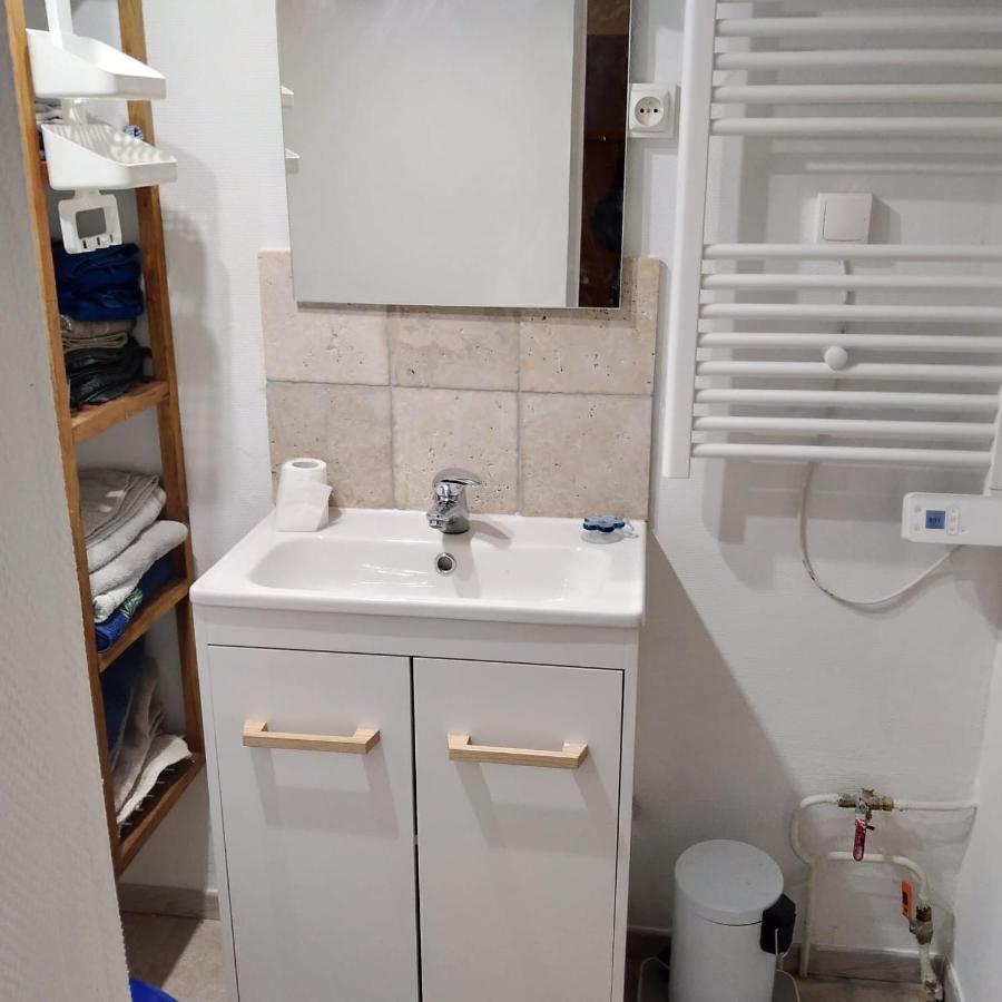 Maisonnette De Charme Climatisee La Machine Eksteriør billede